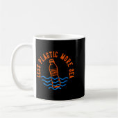 Mug Moins de plastique plus de mer (Gauche)