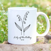 Mug Mois de naissance mai Monogramme de fleurs