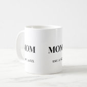 Mug MOM Script établit. 20XX Texte Gras Blanc (Devant gauche)