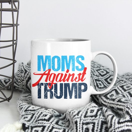 Mug Moms contre Trump