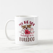 Mug Mon coeur appartient à un Bulldog (Gauche)