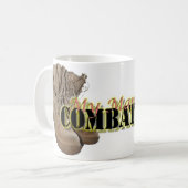 Mug Mon homme porte des bottes de combat (Devant gauche)