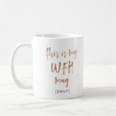 Mug Mon travail depuis la boue domestique | Script or  (Gauche)