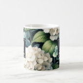 Mug Monogram White Hydrangea Nom personnalisé (Centre)