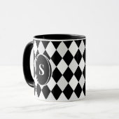 Mug Monogramme Arlequin noir et blanc Motif diamant (Devant gauche)