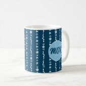 Mug monogramme avec Motif linéaire blanc sur bleu (Devant droit)