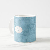 Mug Monogramme bleu rustique Typographie florale (Devant gauche)