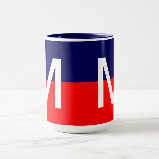 Mug Monogramme cool moderne rouge blanc et bleu (Centre)