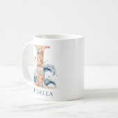 Mug Monogramme côtier personnalisé I Initial Beach (Devant gauche)