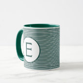 Mug Monogramme de bande verte de pin (Devant gauche)