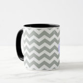 Mug Monogramme de chevron gris tendance, moderne et él (Devant gauche)
