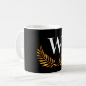 Mug Monogramme de couronne d'or noir (Devant gauche)