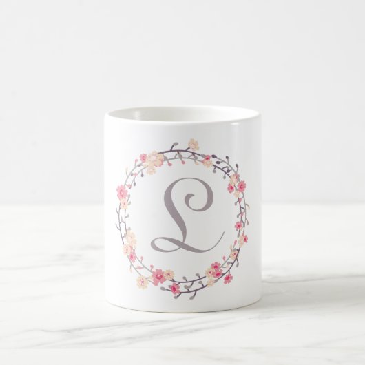Mug Monogramme de couronne florale (Centre)