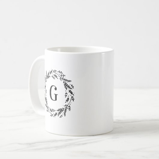 Mug Monogramme de couronne rustique (Devant gauche)