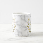Mug Monogramme de feuille d'or de Faux sur la texture (Centre)