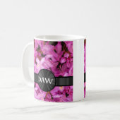 Mug monogramme de fleurs de Rhododendron rose (Devant gauche)