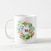 Mug Monogramme de Noël de Winterberry Holly et Juniper (Gauche)