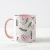 Mug Monogramme de Noël en cœurs rose saumon (Gauche)