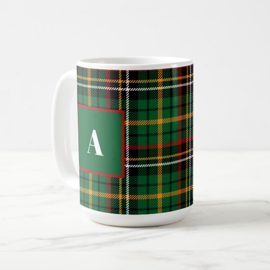 Mug Monogramme de Noël Rouge Vert Classé (Devant gauche)