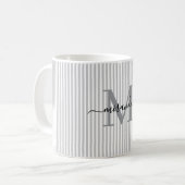Mug Monogramme de nom de rayure grise moderne (Devant gauche)