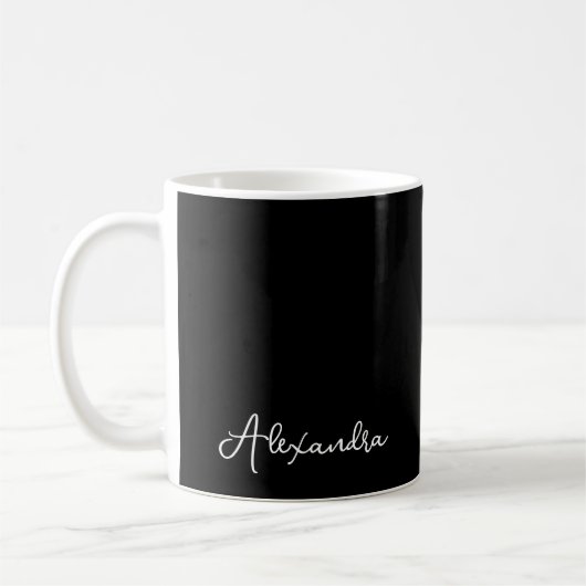 Mug Monogramme de nom de script chic simple noir blanc (Gauche)