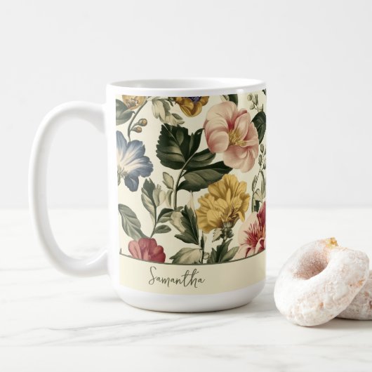 Mug Monogramme de nom floral vintage (Avec donut)