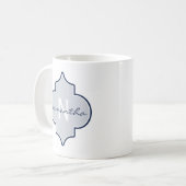 Mug Monogramme de Quatrefoil de la Marine (Devant gauche)