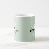 Mug Monogramme de script noir blanc de mode Sage Green (Centre)