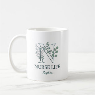 Mug Monogramme d'infirmière florale personnalisé
