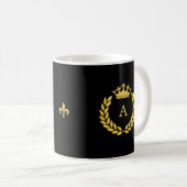 Mug Monogramme doré & Couronne avec feuilles de laurie (Devant droit)