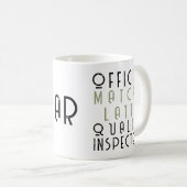 Mug Monogramme drôle de matcha latte noir et vert Pass (Devant droit)