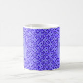 Mug Monogramme élégant à motif filigrané violet (Centre)