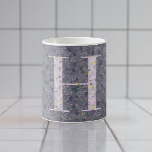 Mug Monogramme élégant classe Floral H violet avec phr