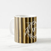 Mug Monogramme en bambou rustique Lignes verticales Mo (Devant gauche)