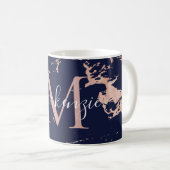 Mug Monogramme en marbre de marbre Rose et marine tend (Devant droit)