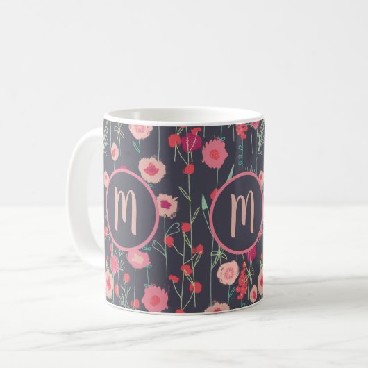 Mug Monogramme floral foncé (Devant gauche)