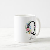 Mug Monogramme floral – Lettre Q (Devant droit)