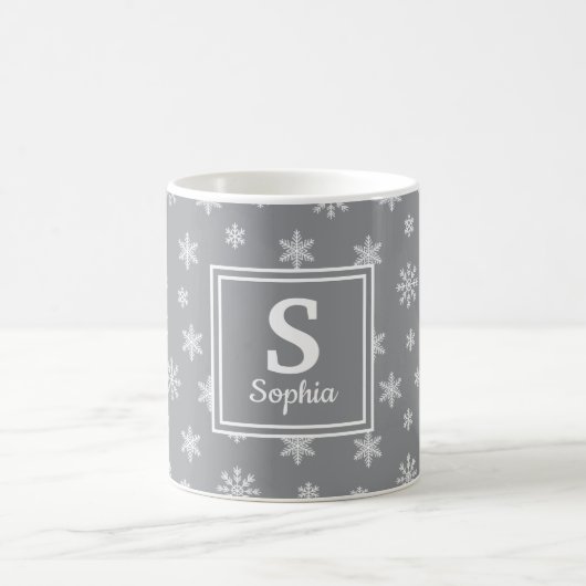 Mug Monogramme gris des flocons blancs de Noël (Centre)