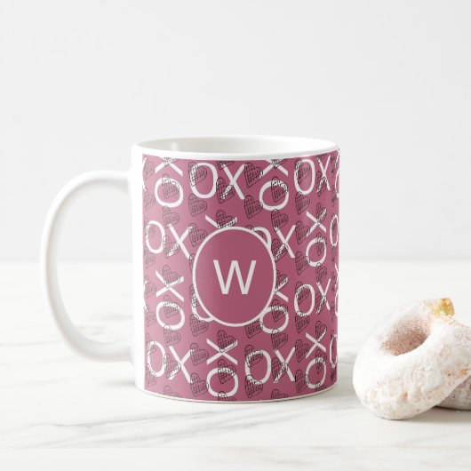 Mug Monogramme Hugs Kisses XOXO Rose (Avec donut)