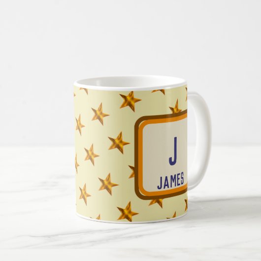 Mug Monogramme initial Bold Gold Star Premier nom (Devant droit)