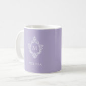Mug Monogramme initial lavande dans un vieux violet cr (Devant gauche)