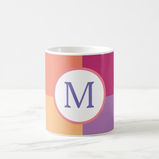 Mug Monogramme Initial Personnalisé Moderne Coloré (Centre)