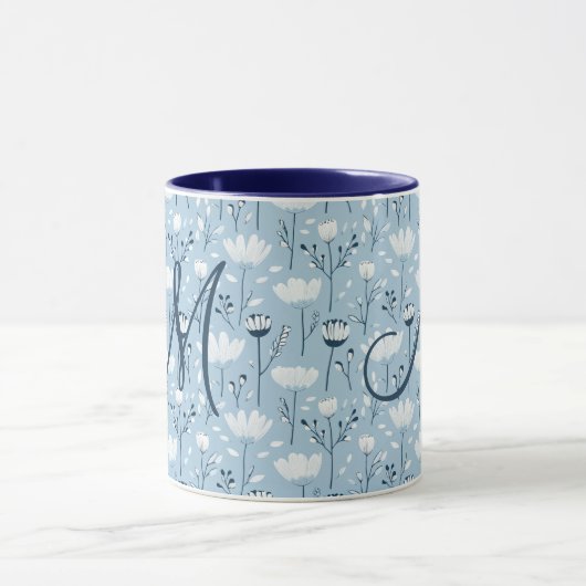 Mug Monogramme Initiale Boho Bleu Flore Blanche tendan (Centre)