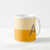 Mug Monogramme Jaune Daffodique moderne (Devant droit)