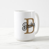 Mug Monogramme moderne élégant Nom Black Gold Script (Devant droit)