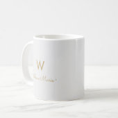 Mug Monogramme moderne gris clair or script (Devant gauche)
