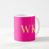 Mug Monogramme moderne minimaliste rose chaud (Devant droit)