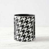Mug Monogramme moderne noir blanc Houndstooth (Centre)