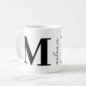 Mug Monogramme moderne tendance Nom Black White Café M (Devant gauche)