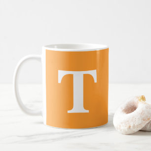Mug Monogramme moderne uni orange sur mesure